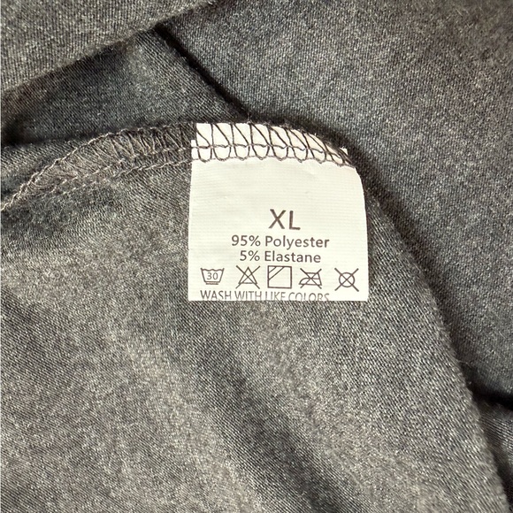 Holiday Festive “Bee Merry” 🐝 Women’s Grey Graphic T-Shirt size XL - Picture 4 of 4